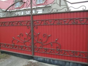 Кованые заборы с профнастилом 150 метров фото в Городце