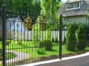 Кованые заборы на ленточном фундаменте 80 метров фото в Городце
