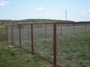 Забор из сетки рабицы в натяг секционный 12 метров фото в Городце